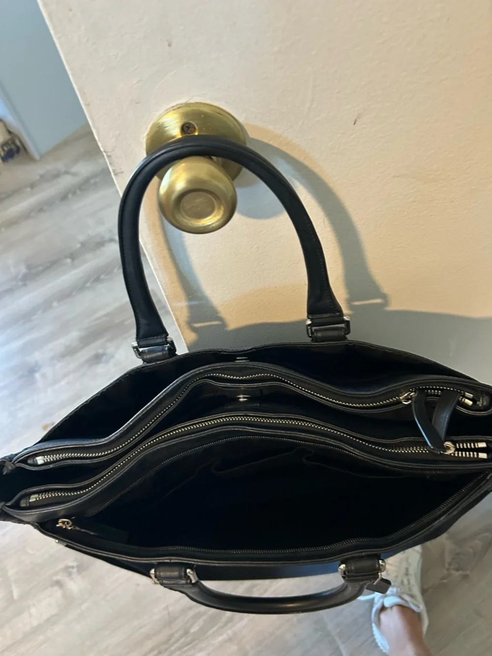 Coach Luggage Black Leather carry-on/Tote Bag - Picture 6 of 8